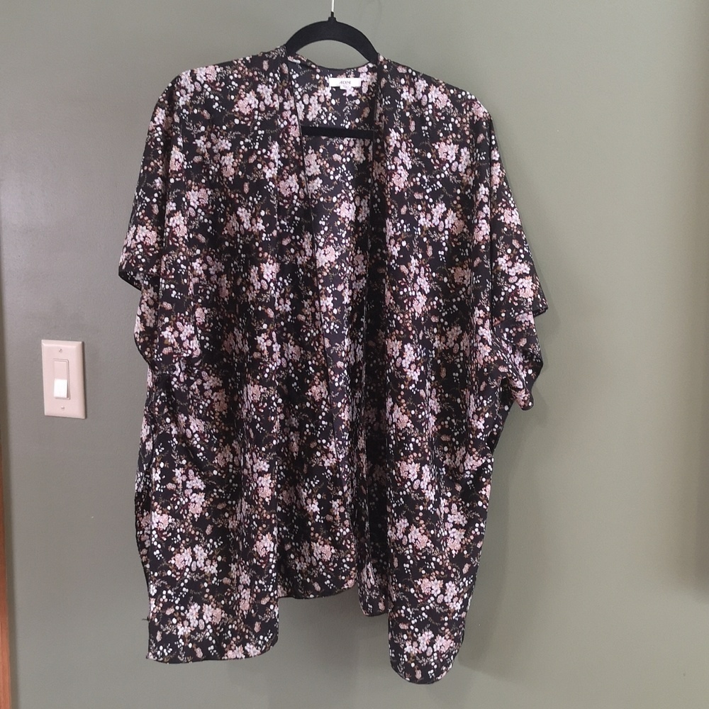 Ardene O/S Floral Open Front Kimono Cover Up Bathing Suit Cover